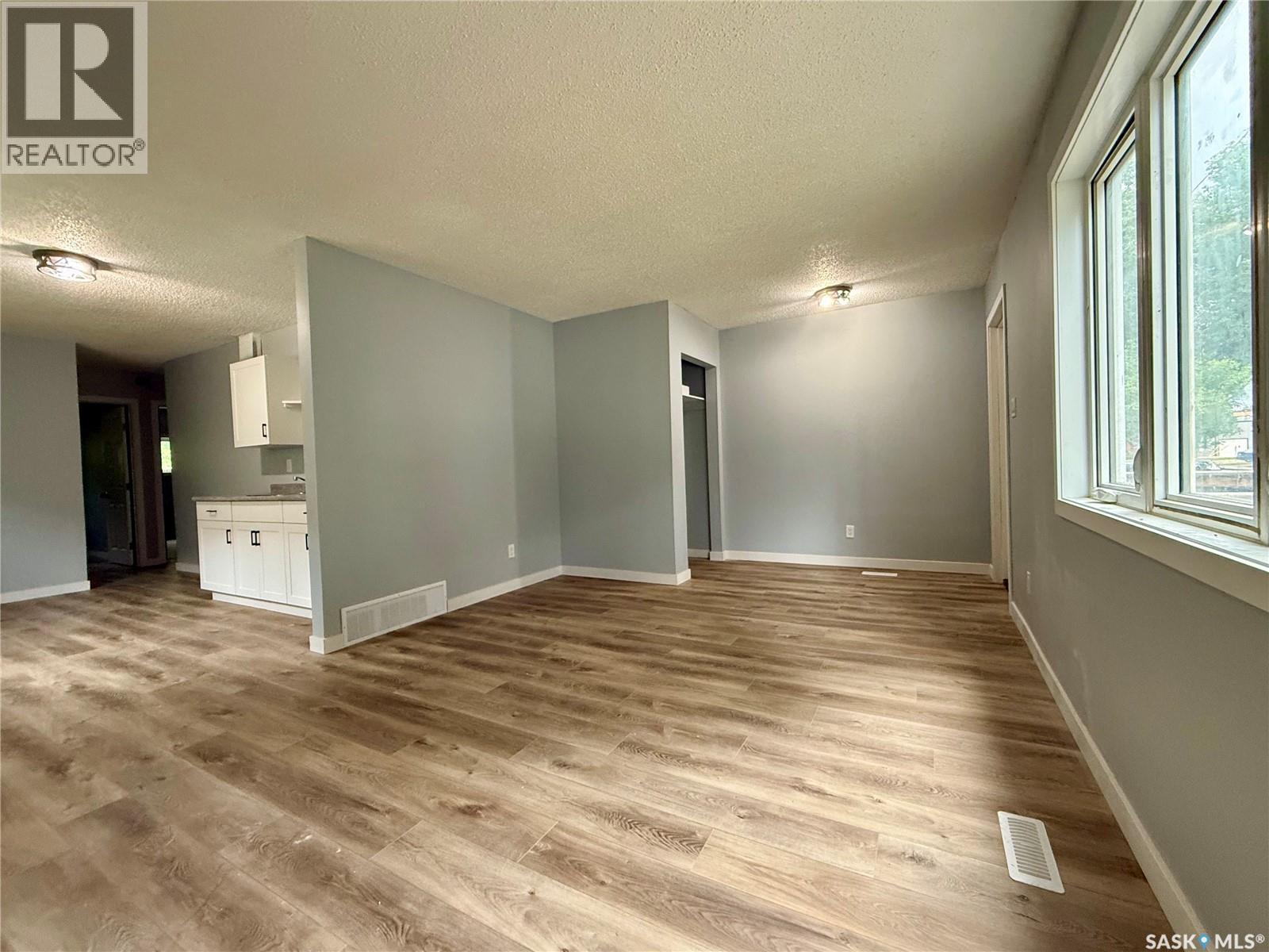 133 L Avenue S, Saskatoon, Saskatchewan  S7M 2G0 - Photo 4 - SK043316