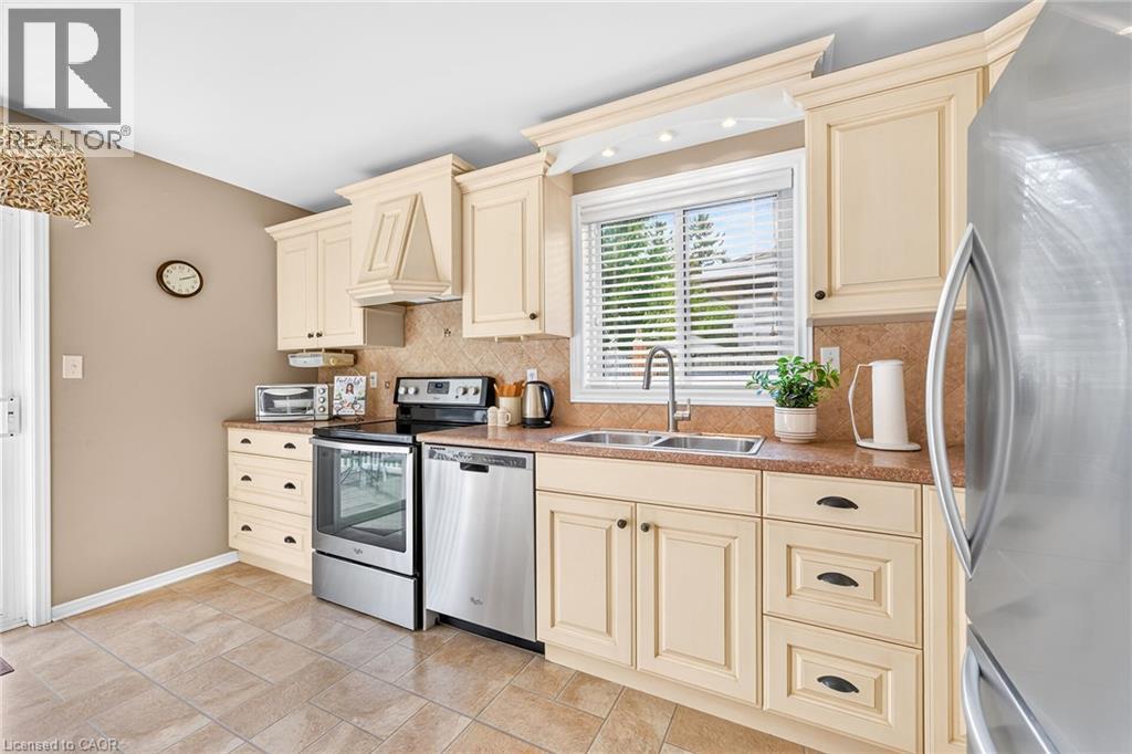5150 Meadowood Lane, Beamsville, Ontario  L3J 0J8 - Photo 8 - 40864702