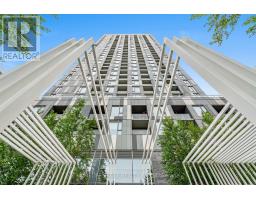 1326 - 498 CALDARI ROAD, Vaughan, Ontario