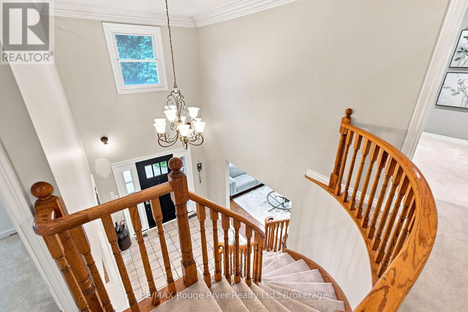 7 Lyndhurst Crescent, Whitby, Ontario  L1R 1E4 - Photo 18 - E13804584