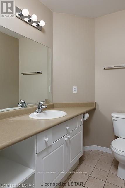 3 - 122 Sherwood Forest Square, London North, Ontario  N6G 5G8 - Photo 9 - X13804442