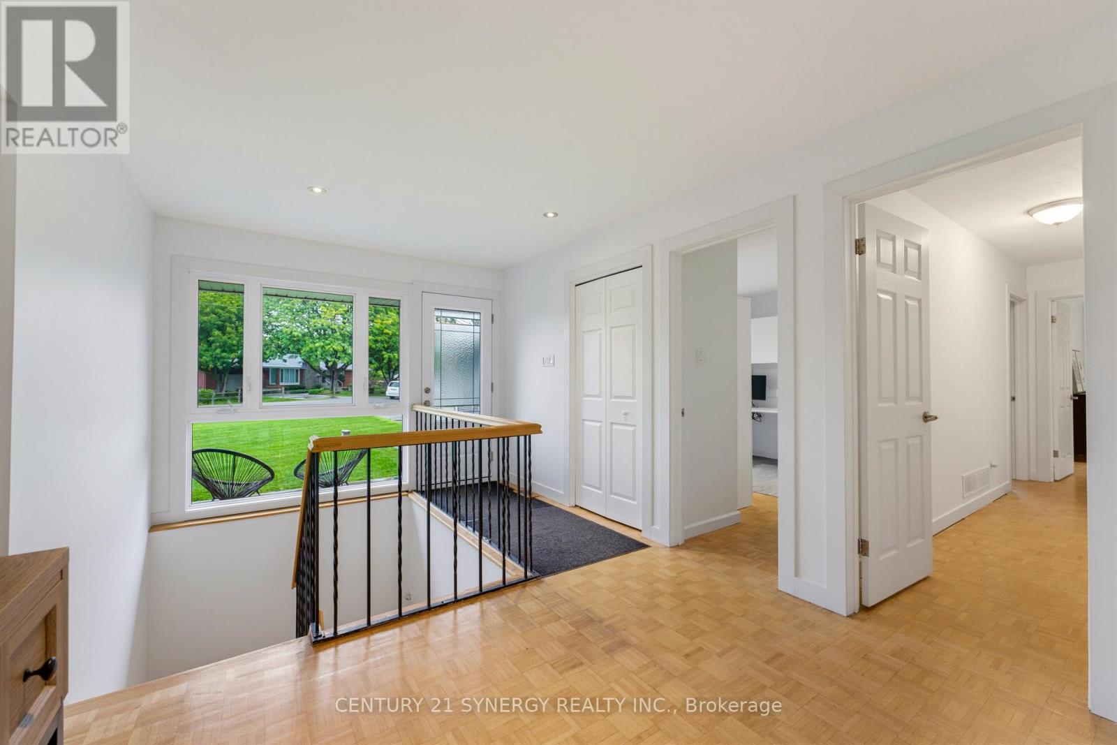 10 Honey Gables Drive, Ottawa, Ontario K1V 1H5 - Photo 4 - X13804506