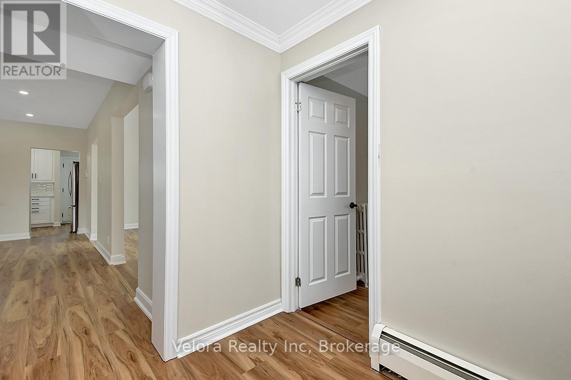 301 Zephyr Avenue, Ottawa, Ontario  K2B 5Z7 - Photo 4 - X13804528