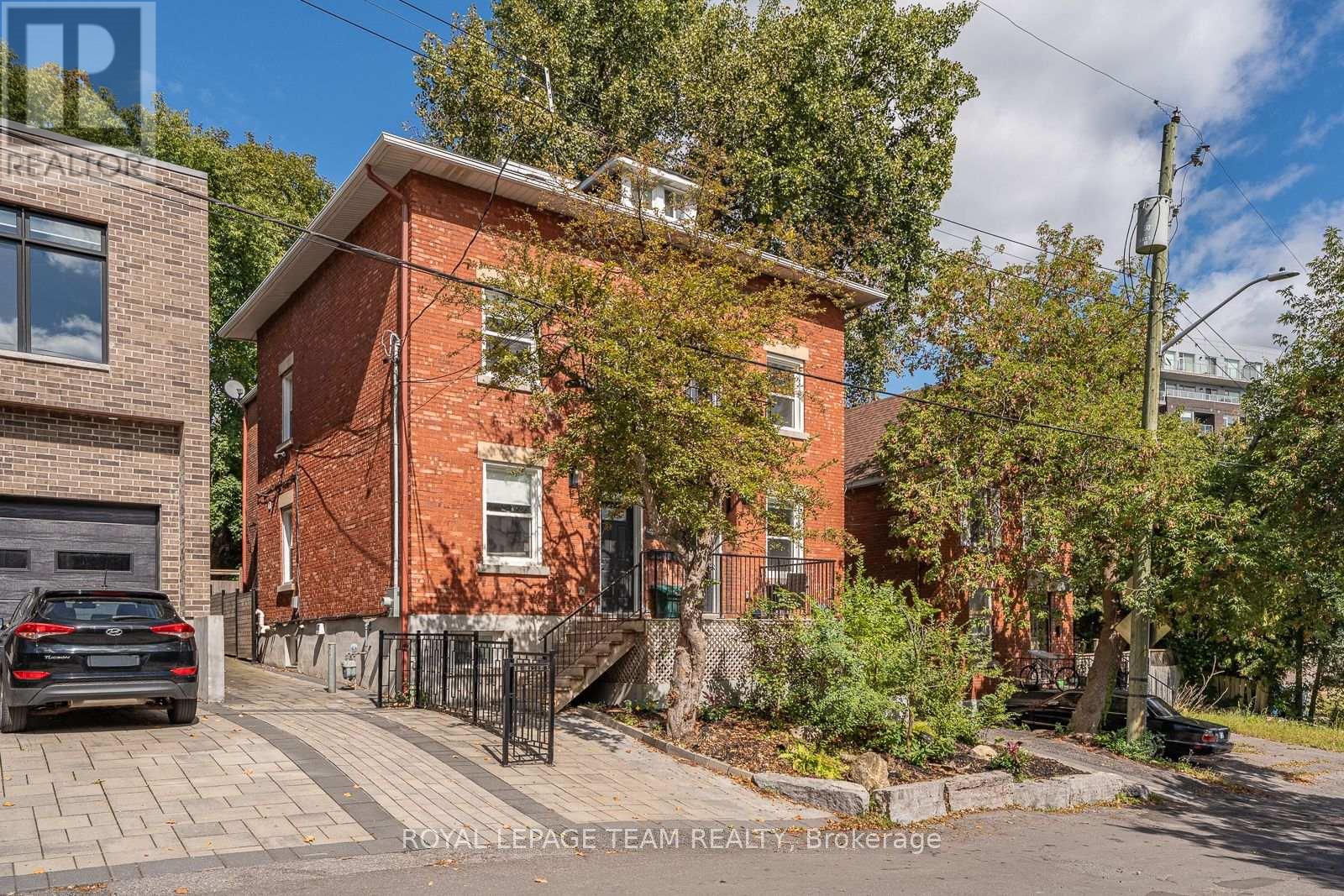 447 - 449 Green Avenue, Ottawa, Ontario  K1M 1L1 - Photo 3 - X13804568