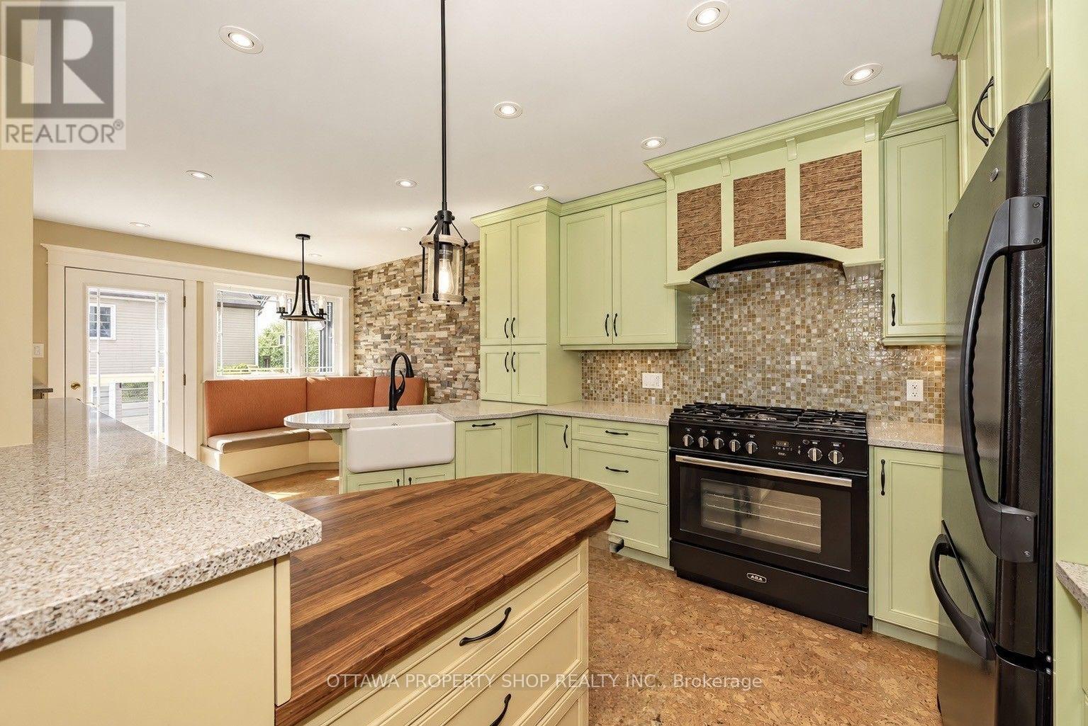 3146 Dumaurier Avenue, Ottawa, Ontario  K2B 8R1 - Photo 9 - X13804610