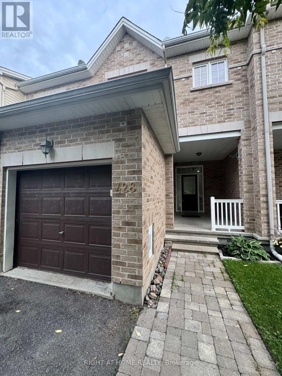 428 FOXHALL WAY, Ottawa, Ontario