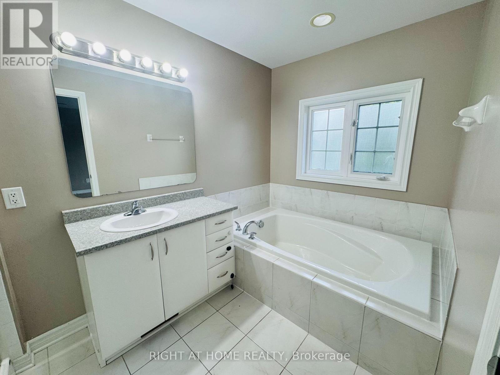 428 Foxhall Way, Ottawa, Ontario K2M 0G1 - Photo 26 - X13804616