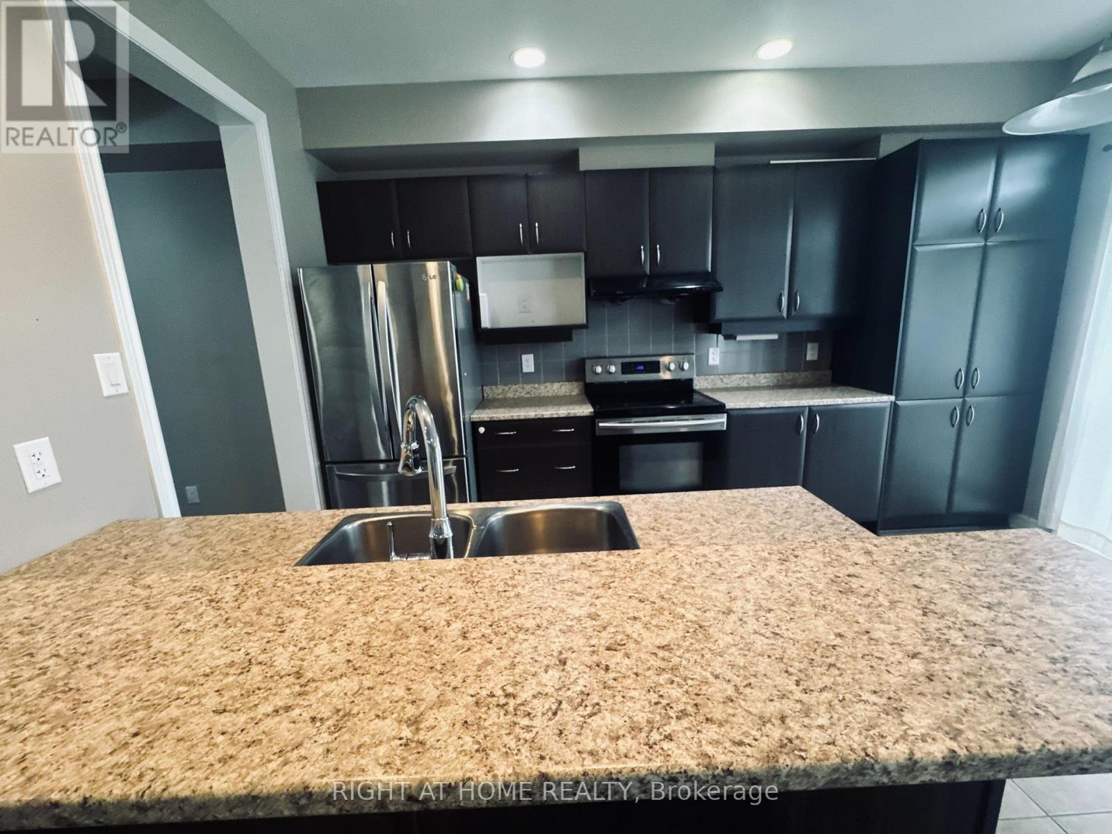 428 Foxhall Way, Ottawa, Ontario K2M 0G1 - Photo 6 - X13804616