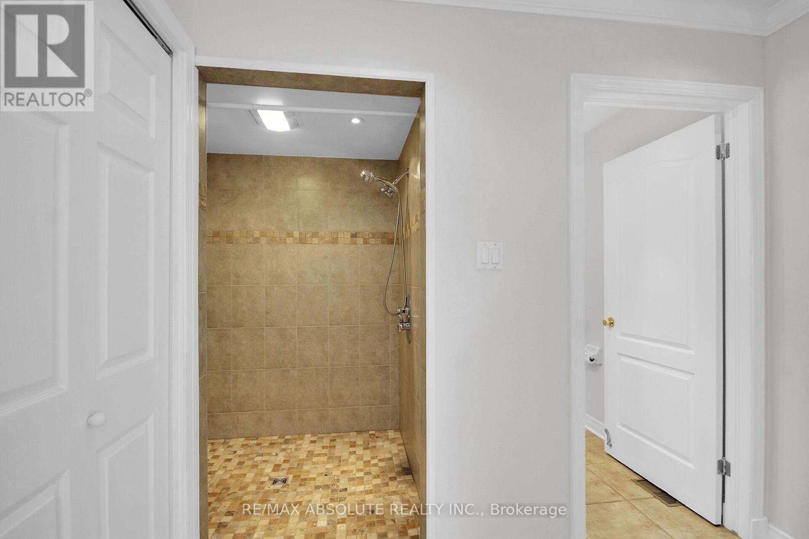 38 Forestglade Crescent, Ottawa, Ontario  K1G 5V8 - Photo 25 - X13804618