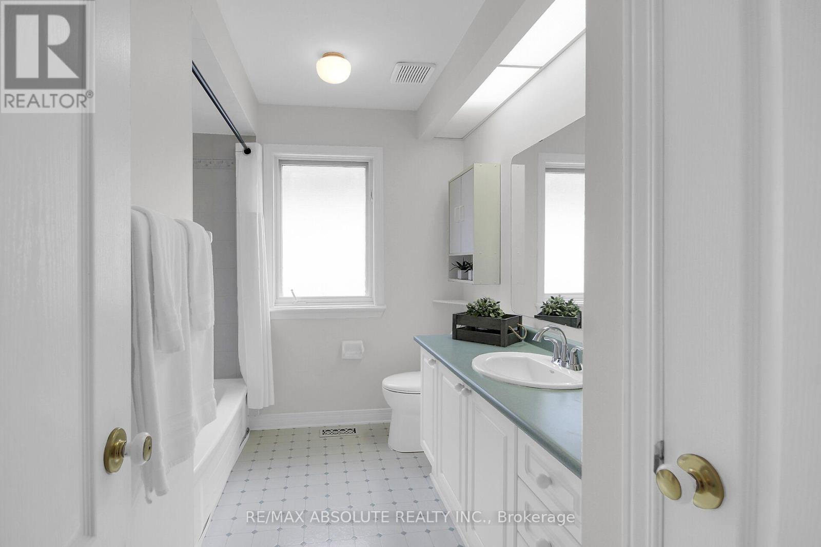38 Forestglade Crescent, Ottawa, Ontario  K1G 5V8 - Photo 39 - X13804618