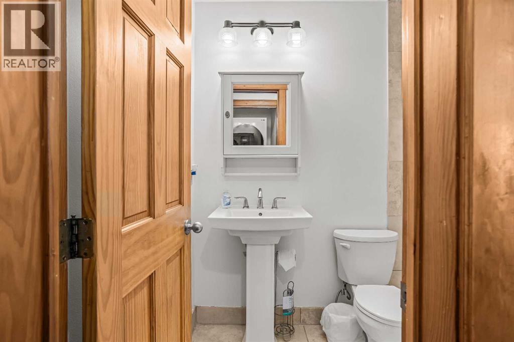203, 404 Marten Street, Banff, Alberta  T1L 1C6 - Photo 25 - A2346610