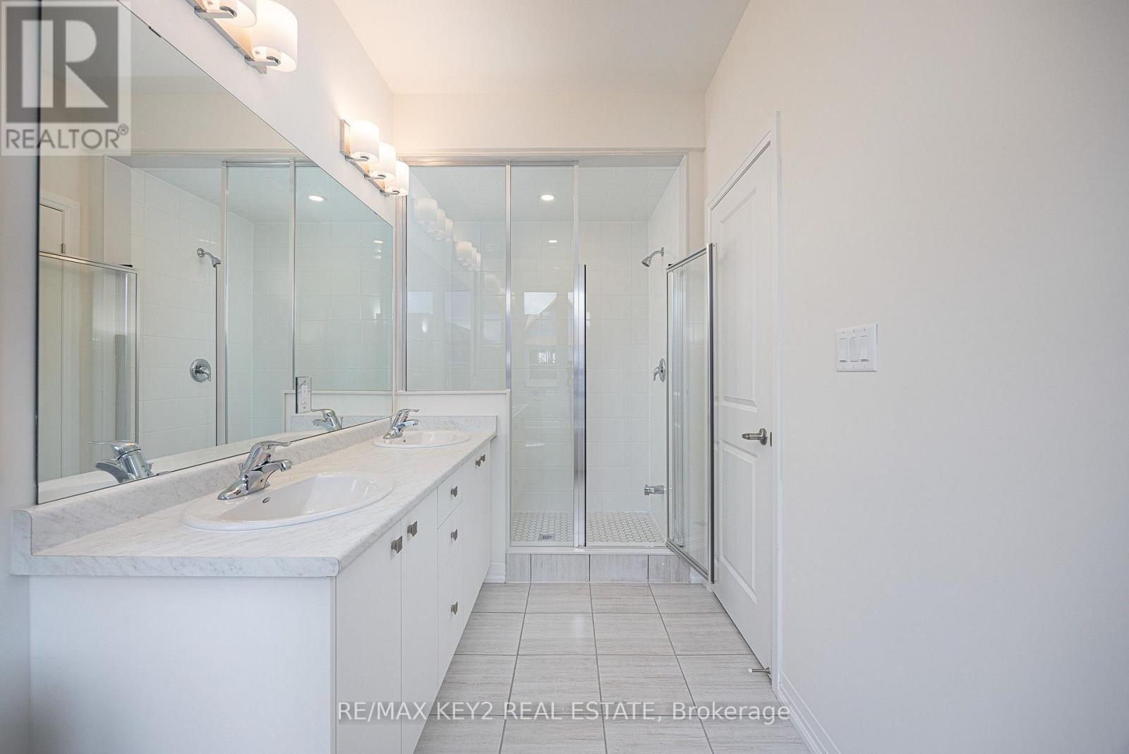 2645 Apricot Lane, Pickering, Ontario  L1X 0M3 - Photo 17 - E13804502