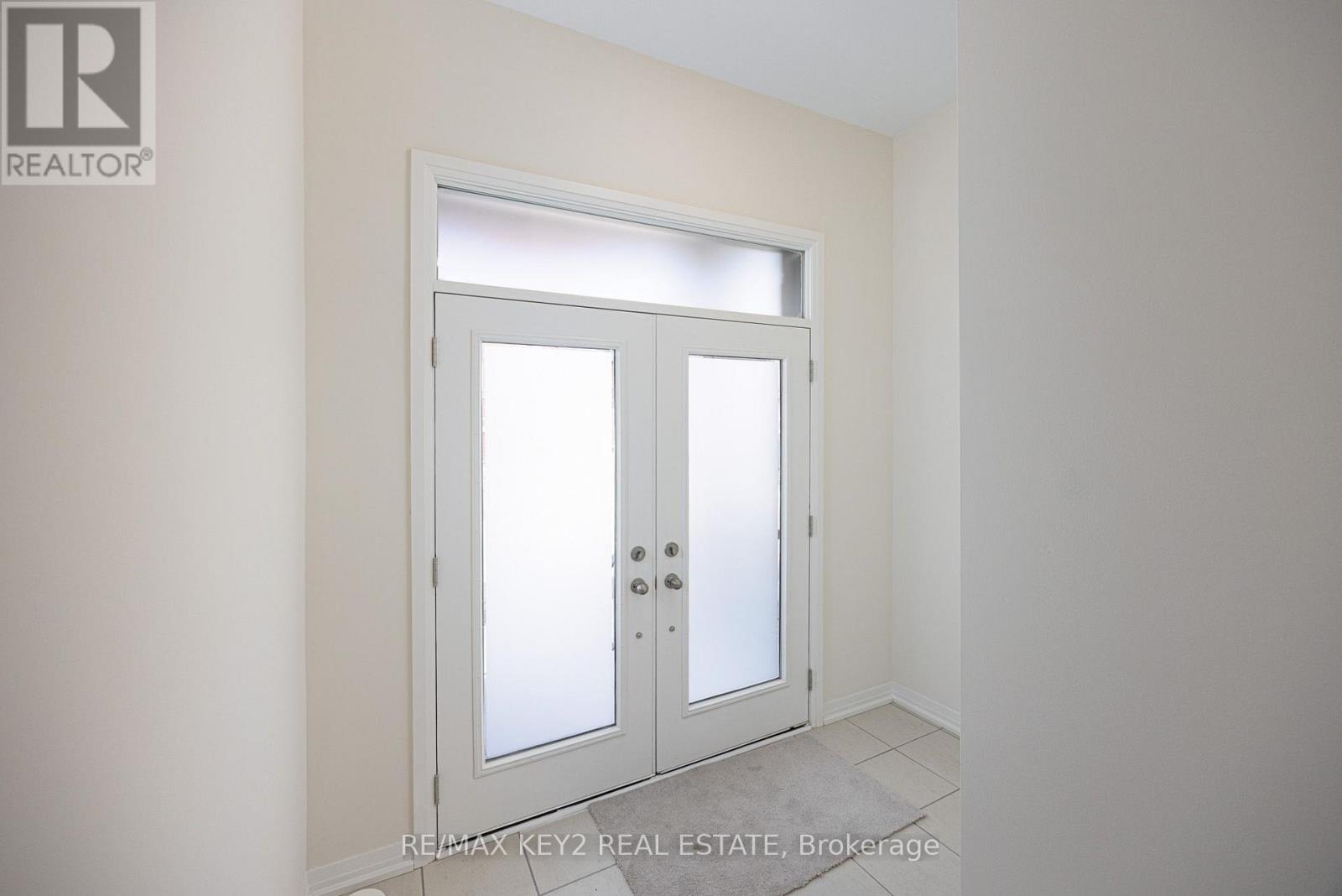 2645 Apricot Lane, Pickering, Ontario  L1X 0M3 - Photo 3 - E13804502
