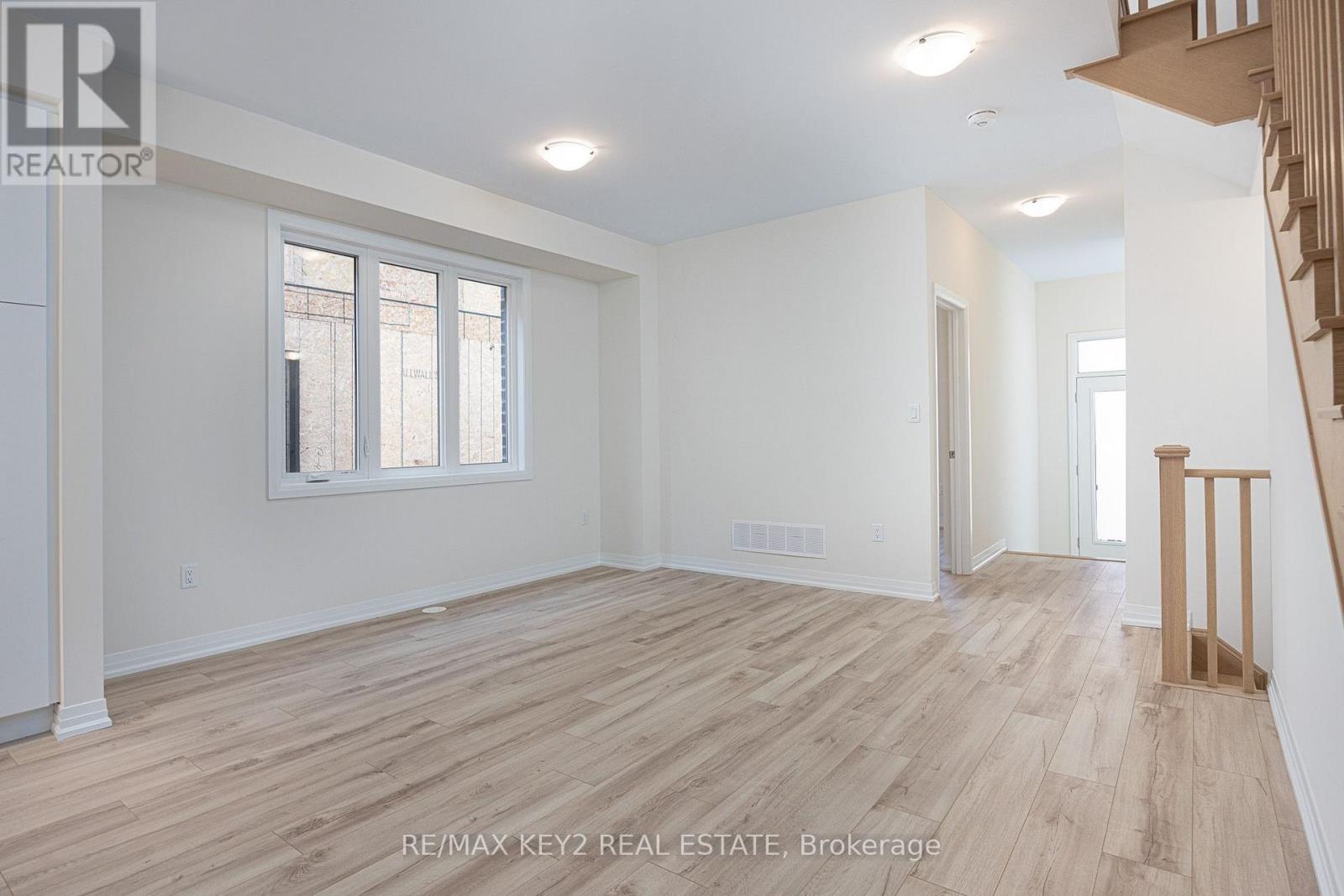 2645 Apricot Lane, Pickering, Ontario  L1X 0M3 - Photo 4 - E13804502