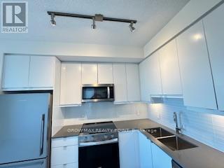 1421 - 3270 Sheppard Avenue E, Toronto, Ontario M1T 3K3 - Photo 33 - E13804580