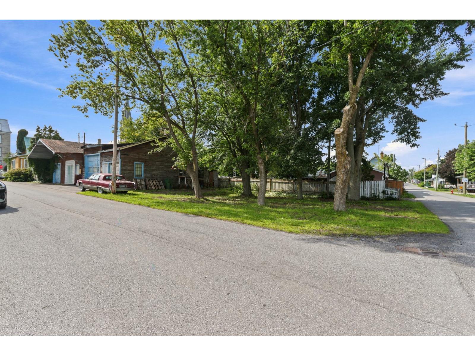 34Z Rue Alice-Laberge Saint-Chrysostome Quebec Canada J0S1R0 3