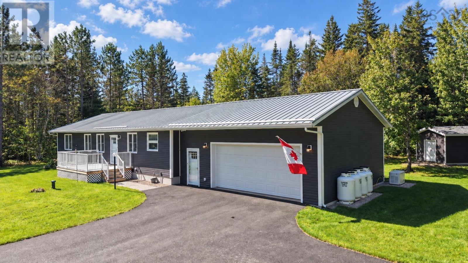 102 West Side Middle River Road, Middle River, Nova Scotia
