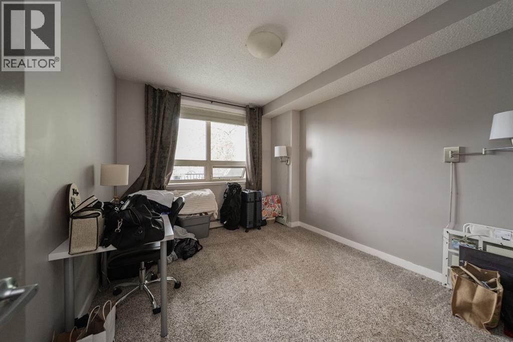 2101, 204 Sparrow Hawk Drive