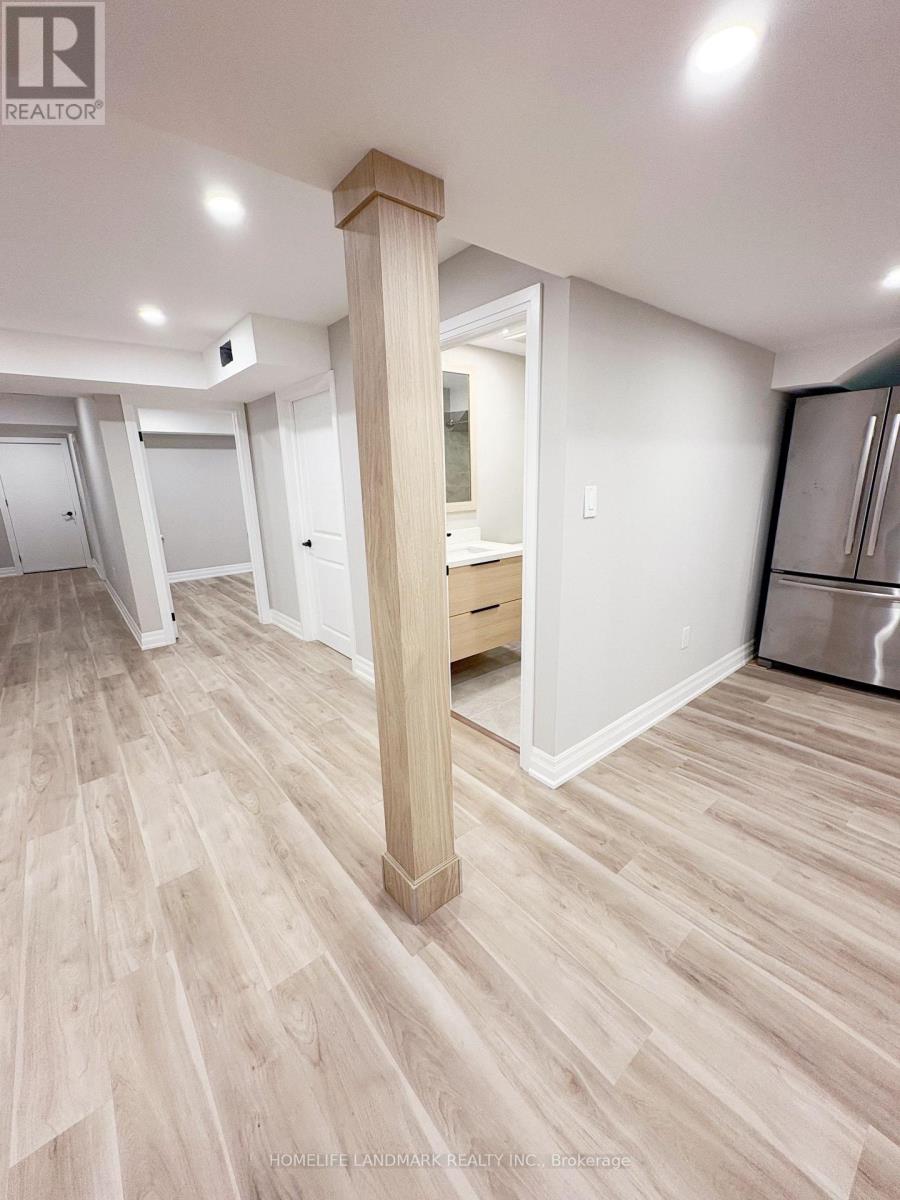 18 Halldorson Avenue, Aurora, Ontario  L4G 7Z2 - Photo 13 - N13804468
