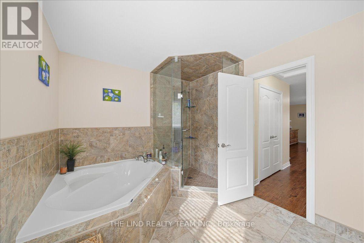 103 Allenvale Drive, Aurora, Ontario  L4G 6P8 - Photo 24 - N13804602