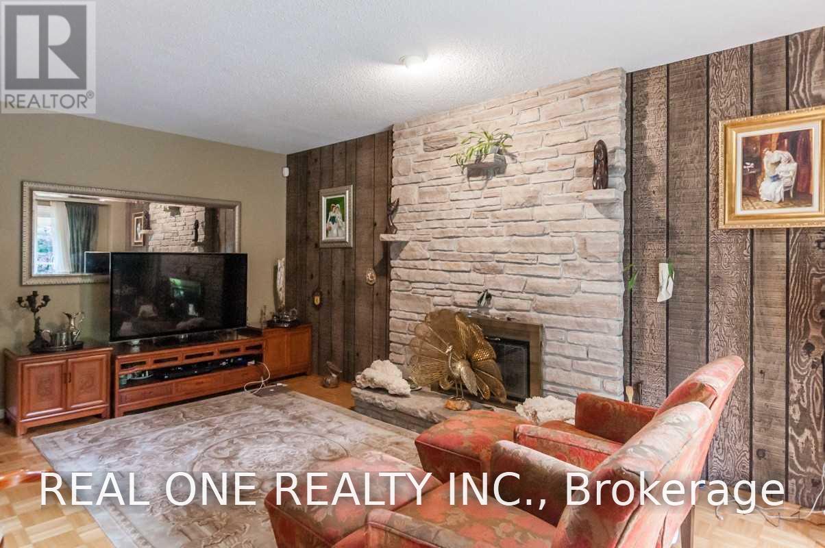 125 Briarwood Road, Markham (Unionville), Ontario  L3R 2X1 - Photo 16 - N13804604