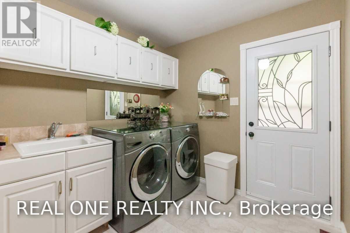 125 Briarwood Road, Markham (Unionville), Ontario  L3R 2X1 - Photo 18 - N13804604