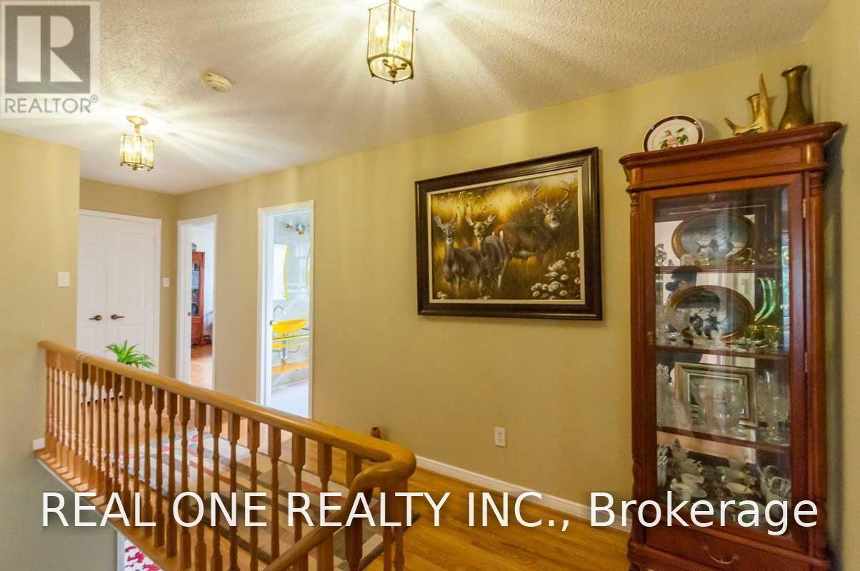 125 Briarwood Road, Markham (Unionville), Ontario  L3R 2X1 - Photo 19 - N13804604