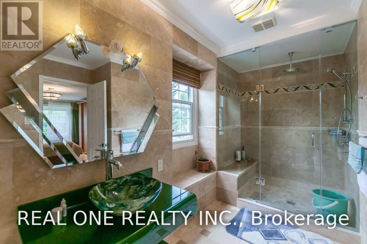 125 Briarwood Road, Markham (Unionville), Ontario  L3R 2X1 - Photo 22 - N13804604