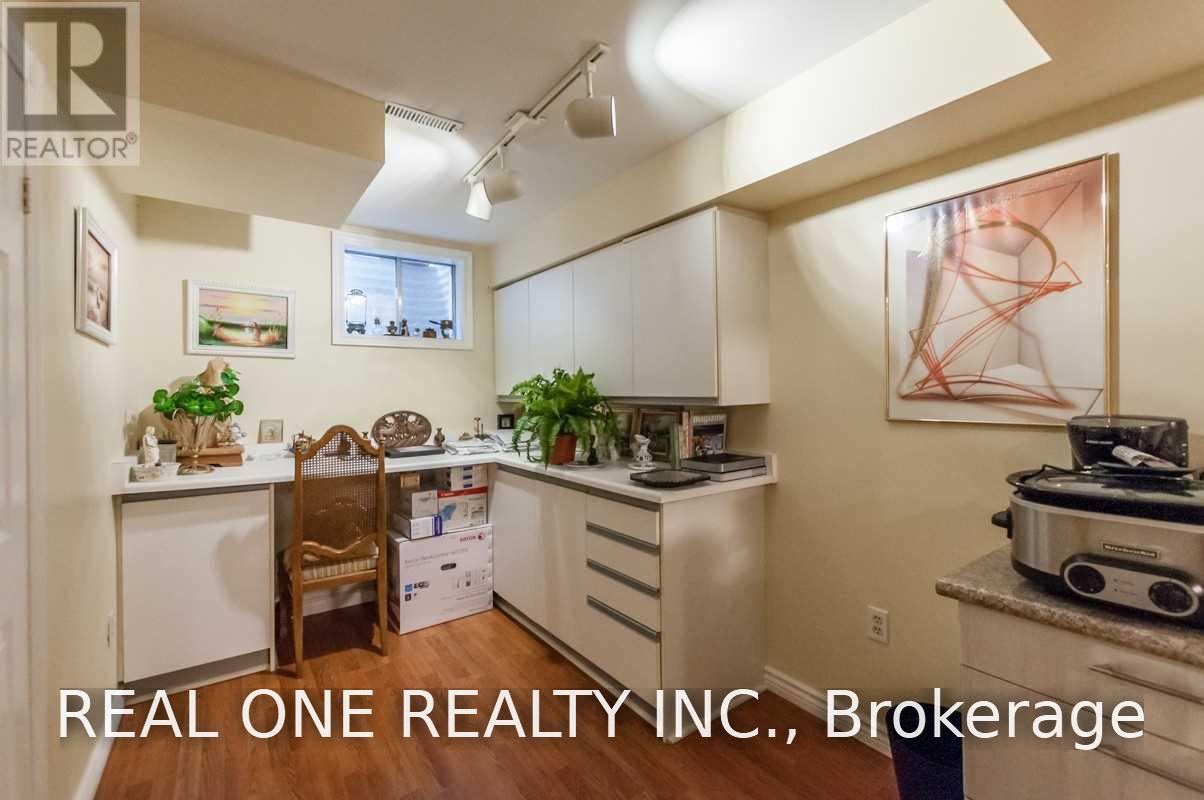 125 Briarwood Road, Markham (Unionville), Ontario  L3R 2X1 - Photo 29 - N13804604