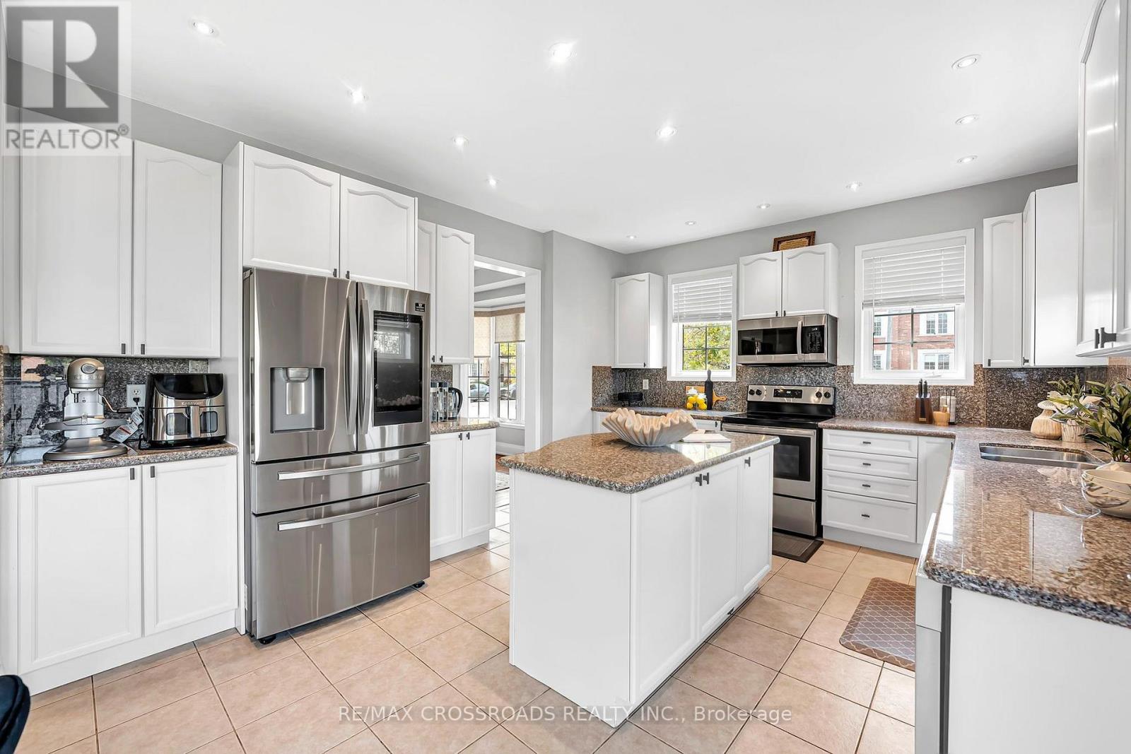 28 O'shea Crescent, Ajax, Ontario  L1T 4W7 - Photo 14 - E13793940