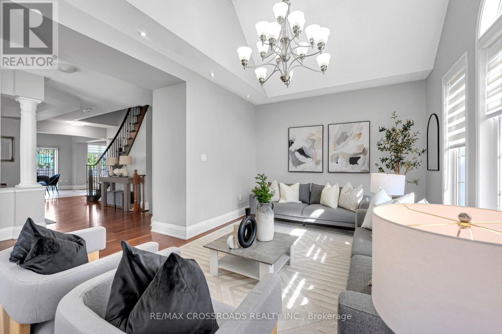 28 O'shea Crescent, Ajax, Ontario  L1T 4W7 - Photo 8 - E13793940