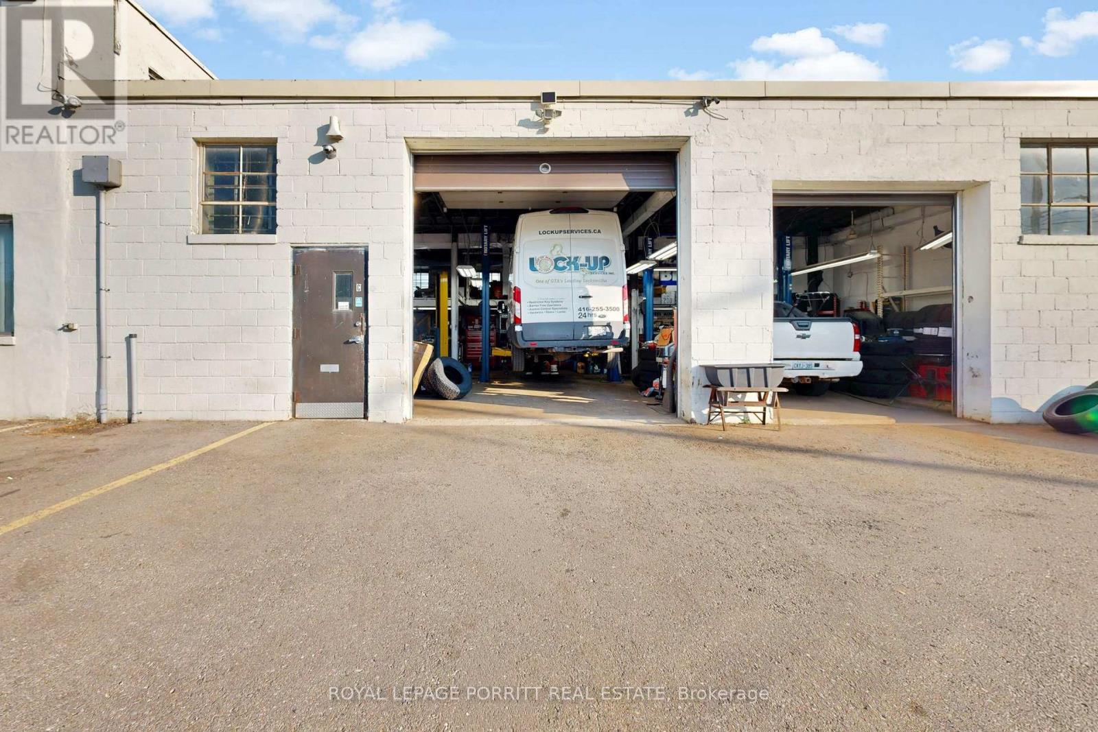 1 Towns Road N, Toronto (New Toronto), Ontario  M8Z 1A1 - Photo 28 - W13533228