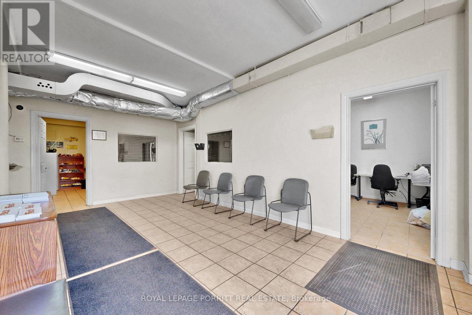 1 Towns Road N, Toronto (New Toronto), Ontario  M8Z 1A1 - Photo 10 - W13533228