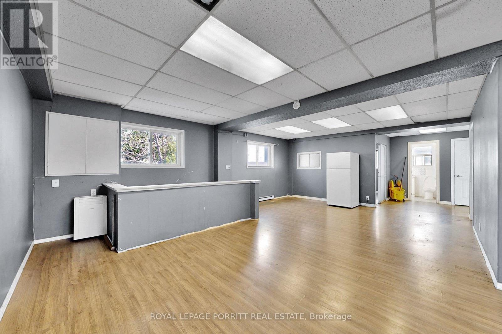 1 Towns Road N, Toronto (New Toronto), Ontario  M8Z 1A1 - Photo 18 - W13533228