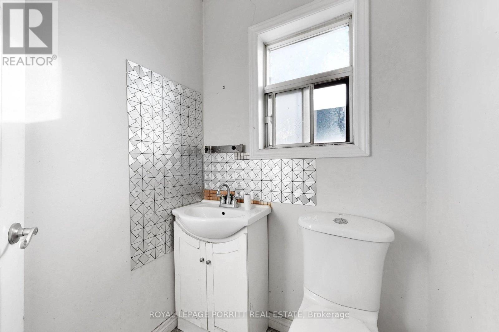 1 Towns Road N, Toronto (New Toronto), Ontario  M8Z 1A1 - Photo 22 - W13533228