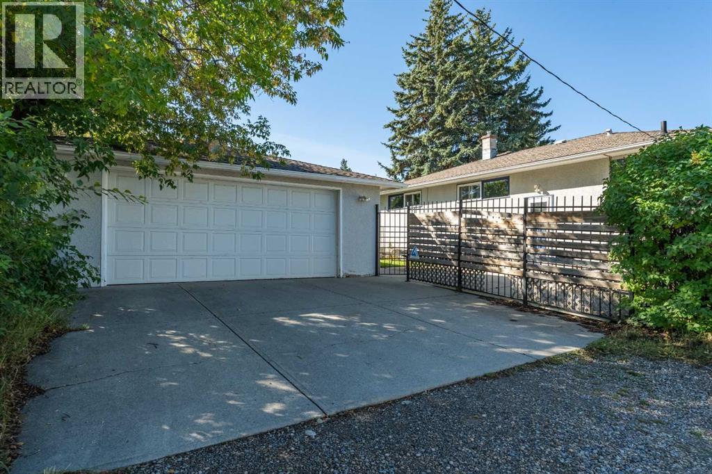 11 Winchester Crescent SW