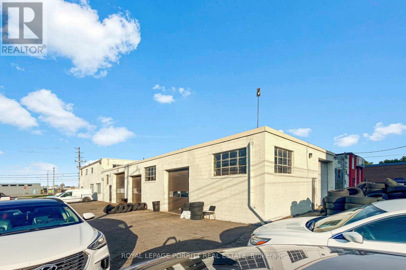 1 Towns Road N, Toronto (New Toronto), Ontario  M8Z 1A1 - Photo 2 - W13533228