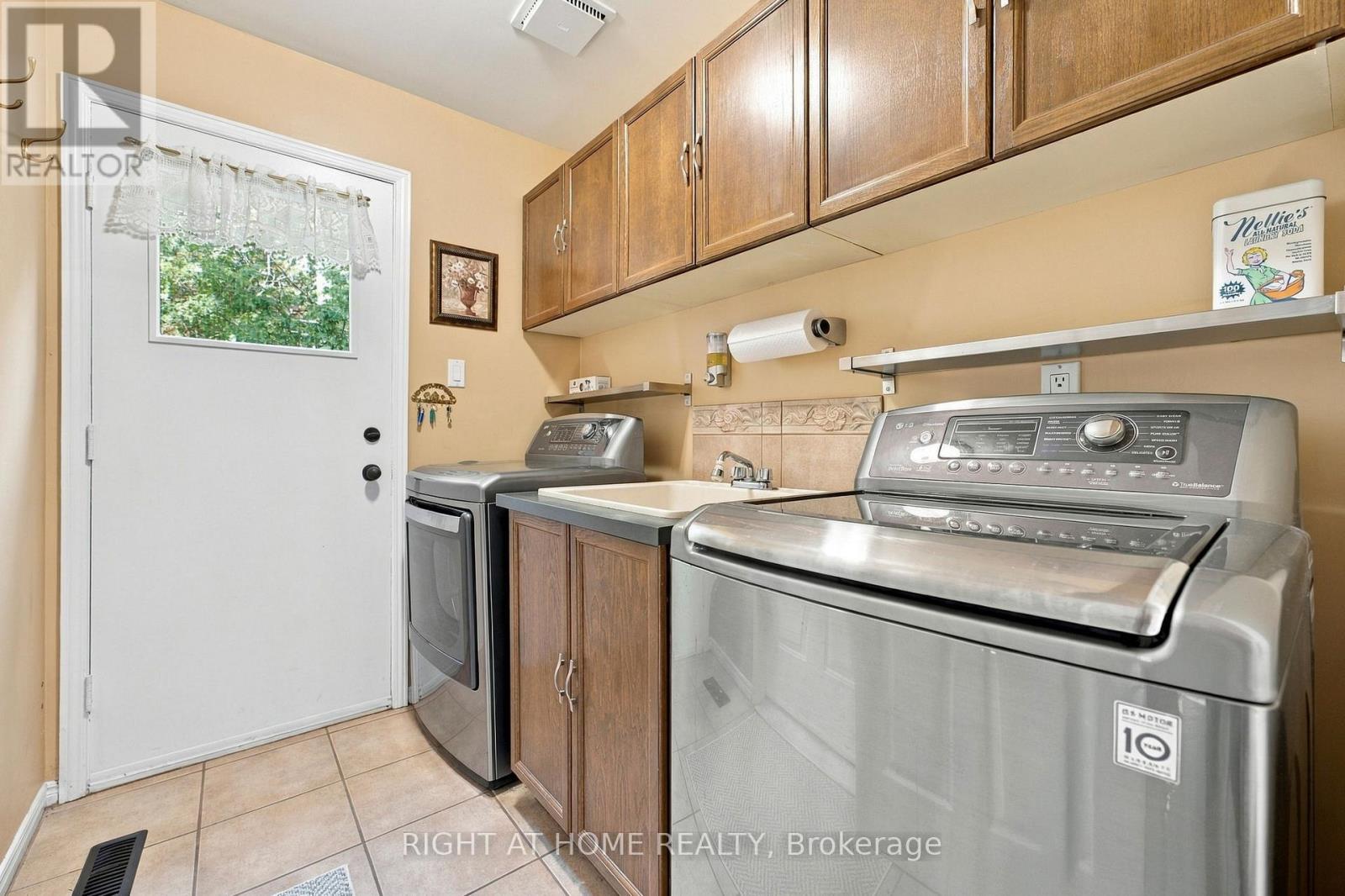 20 Mowat Court, Brampton, Ontario  L6Z 3E6 - Photo 24 - W13804520