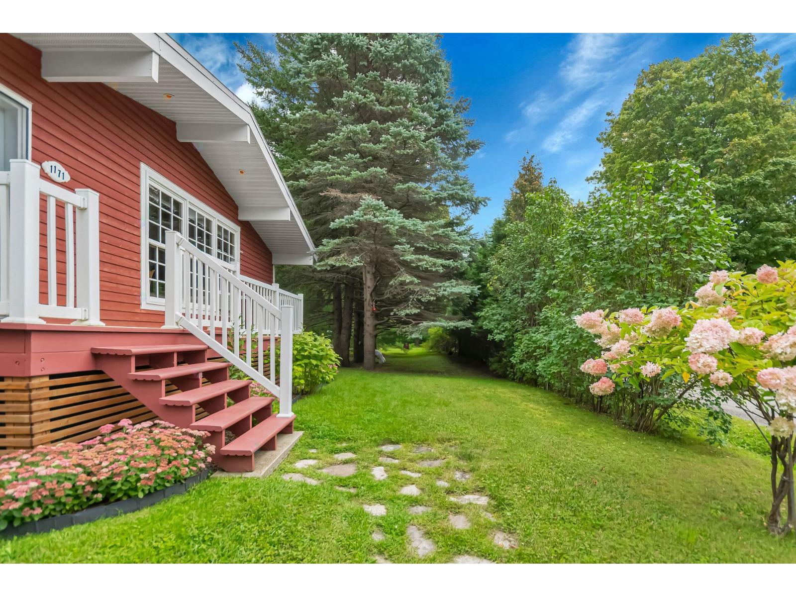 1171 Rue Tamarac Hinchinbrooke Quebec Canada J0S1A0 5
