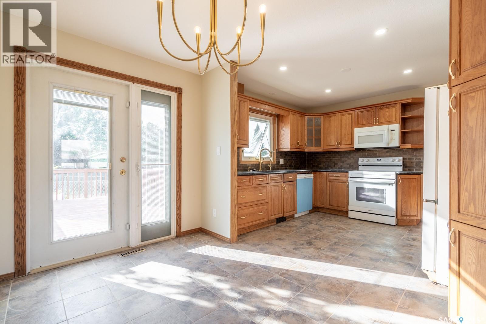 135 Fulton Drive, Regina, Saskatchewan  S4X 1A6 - Photo 7 - SK048905