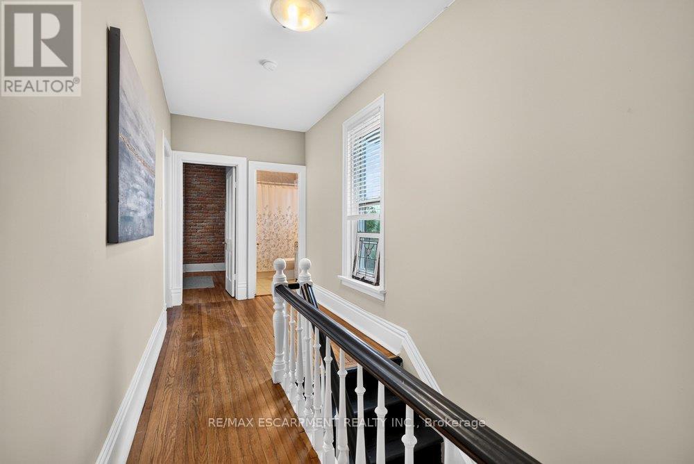25 Book Road, Grimsby, Ontario  L3M 2M3 - Photo 34 - X13804458