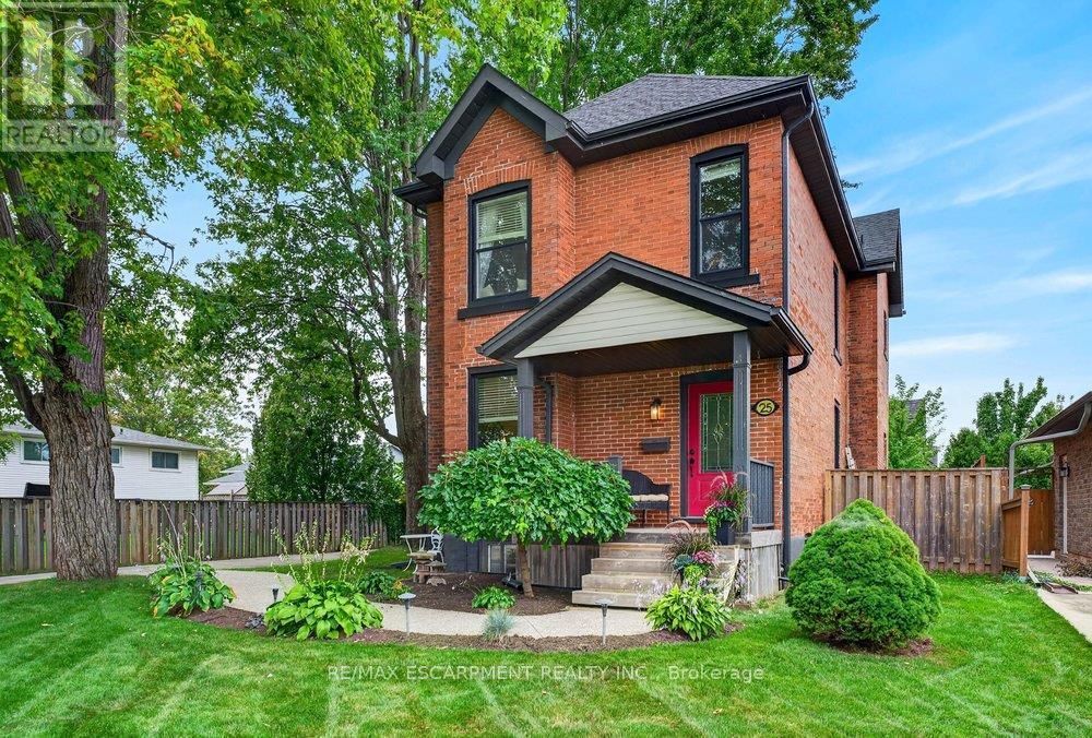 25 Book Road, Grimsby, Ontario  L3M 2M3 - Photo 4 - X13804458