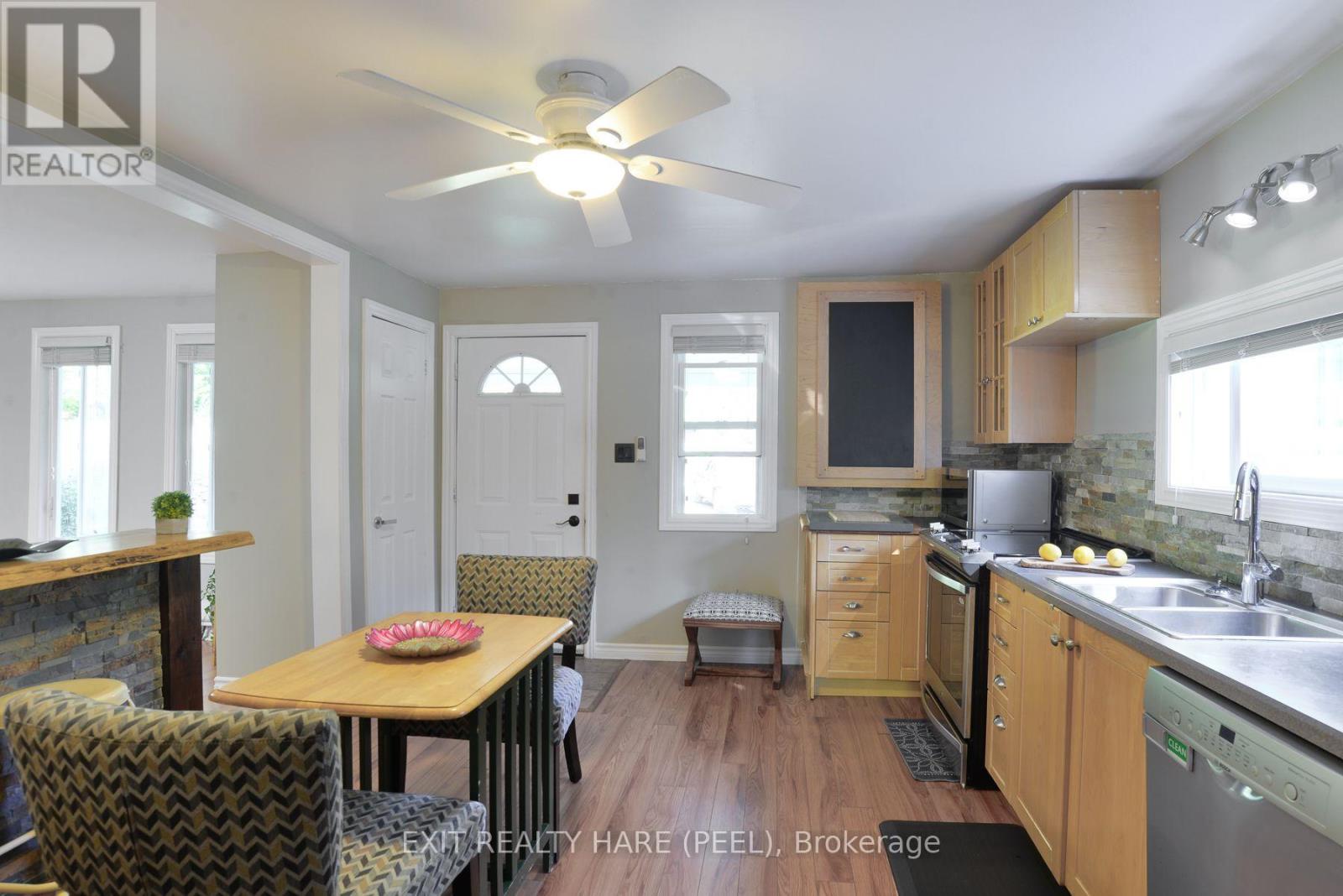 1082 Lambert Road, Bracebridge, Ontario  P1L 1X1 - Photo 3 - X13804482