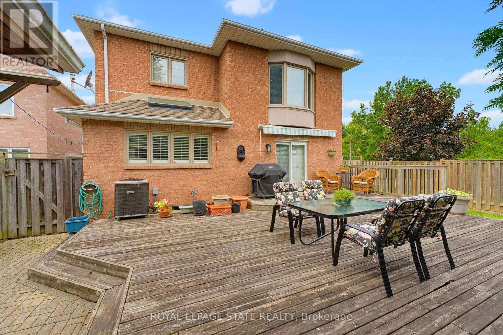144 Cove Crescent, Hamilton, Ontario  L8E 5A2 - Photo 25 - X13804492