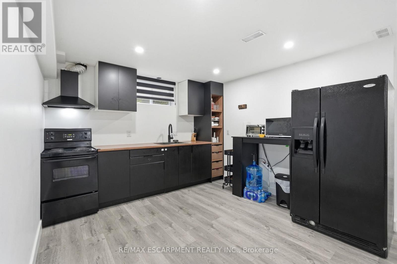 2 Currie Drive, Puslinch, Ontario  N0B 2C0 - Photo 33 - X13804524