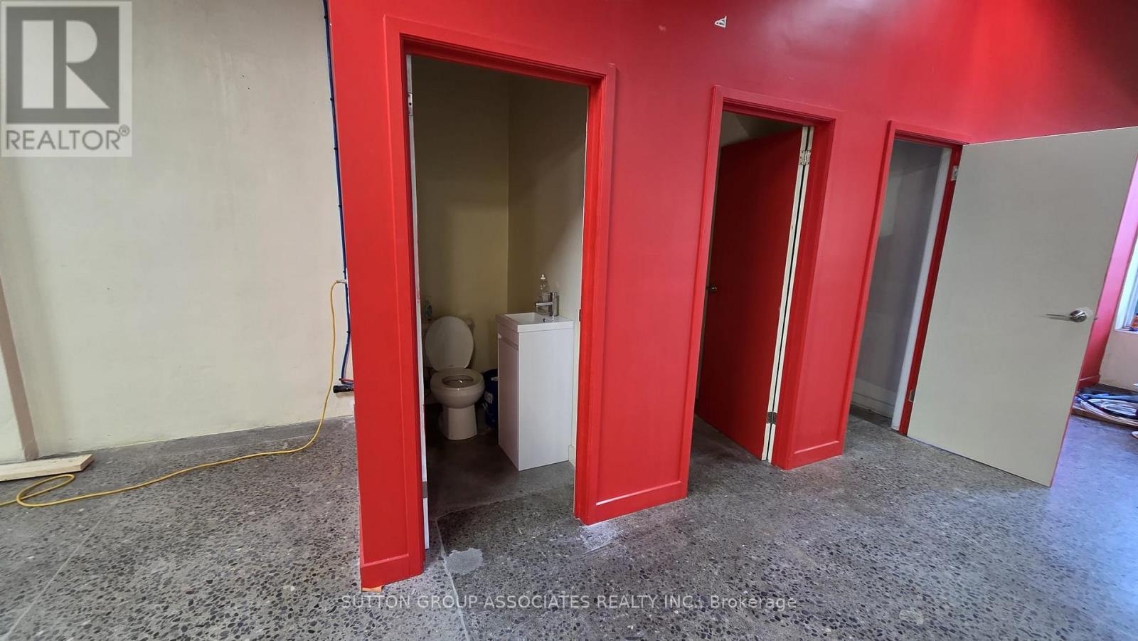 Storefront - 262 Geary Avenue, Toronto, Ontario  M6H 2C5 - Photo 9 - W13793290
