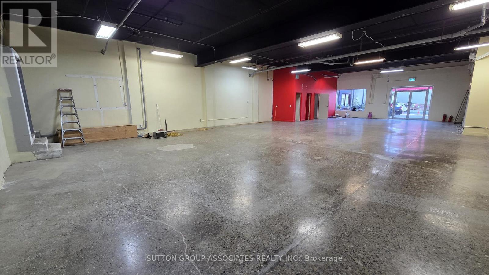 Storefront - 262 Geary Avenue, Toronto, Ontario  M6H 2C5 - Photo 4 - W13793290
