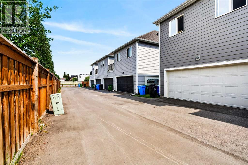 30 Yorkville Boulevard SW, Calgary, Alberta  T2X 4K6 - Photo 39 - A2335736