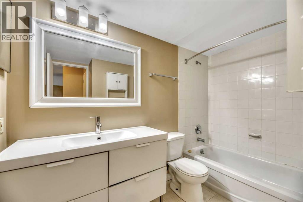 111, 10120 Brookpark Boulevard SW, Calgary, Alberta  T2W 3G3 - Photo 32 - A2338587