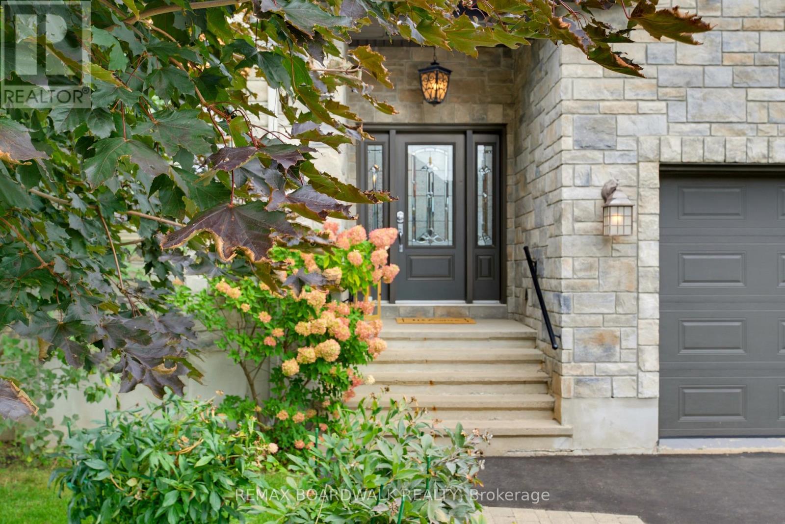 236 Sterling Avenue, Clarence-Rockland, Ontario  K4K 0G8 - Photo 3 - X13804632